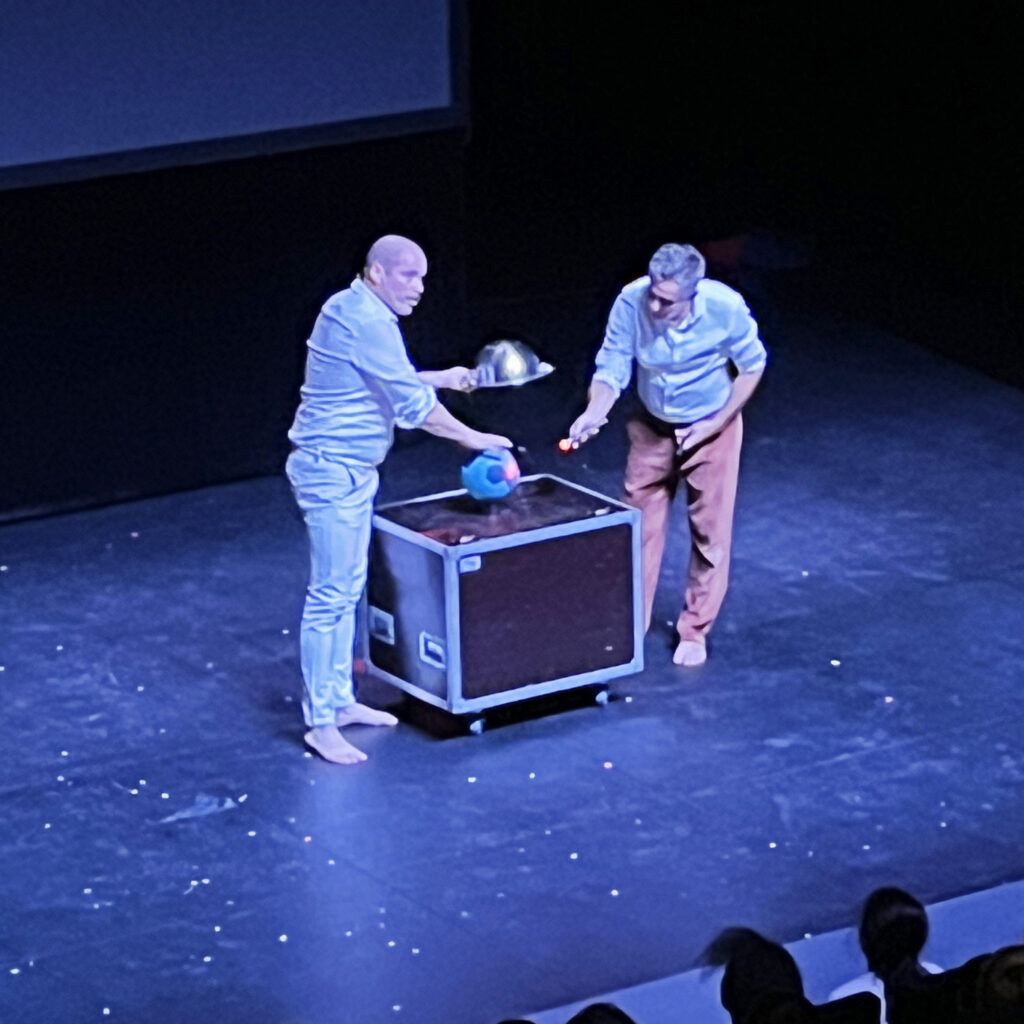 un-spectacle-engage
